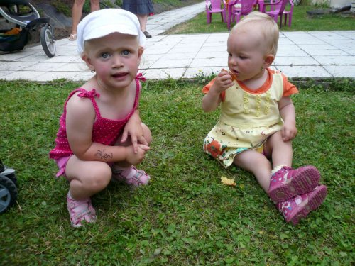 Opékání špekáčků v MŠ - 29.6.2011